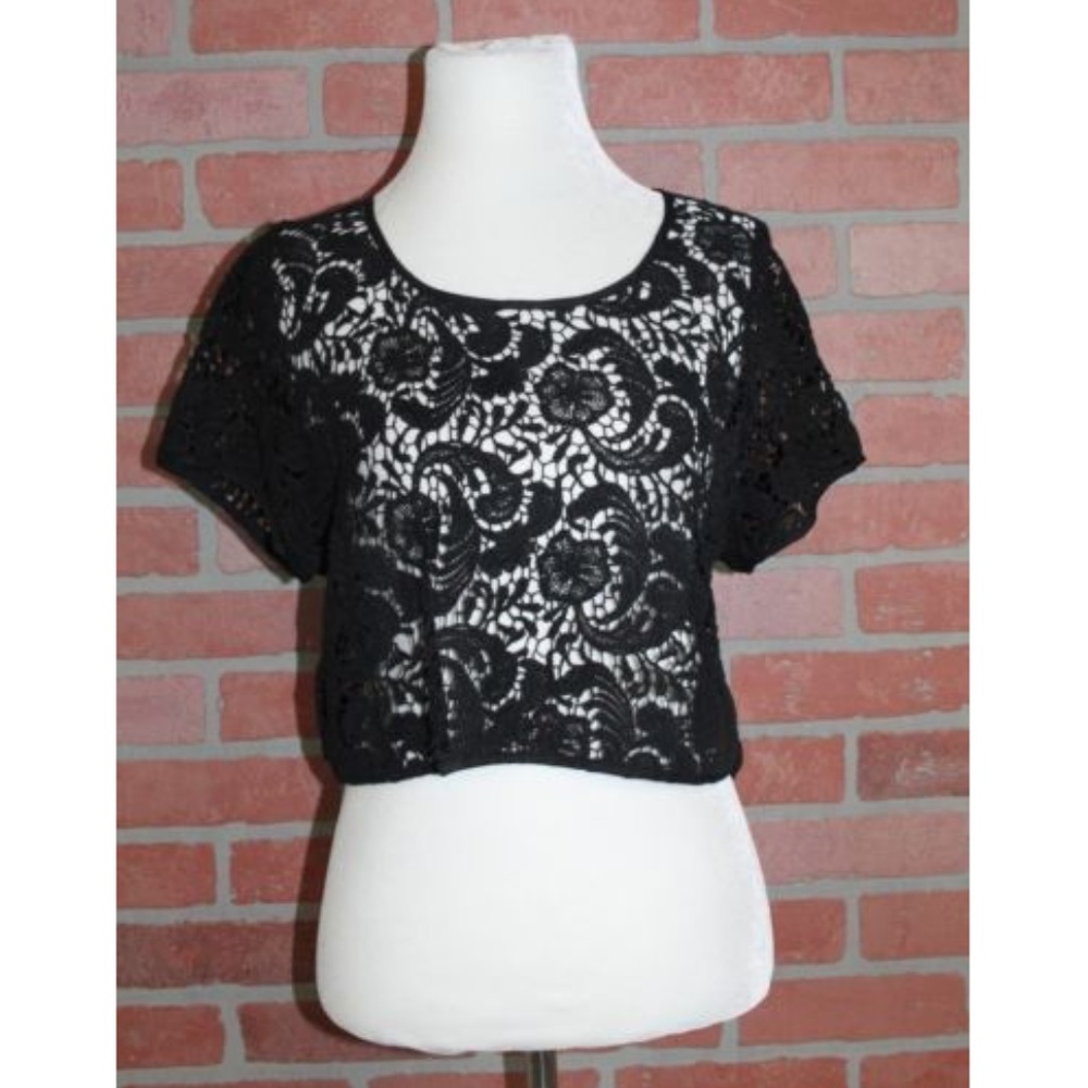 Gianni Bini Boho Black Crochet Crop Top Blouse